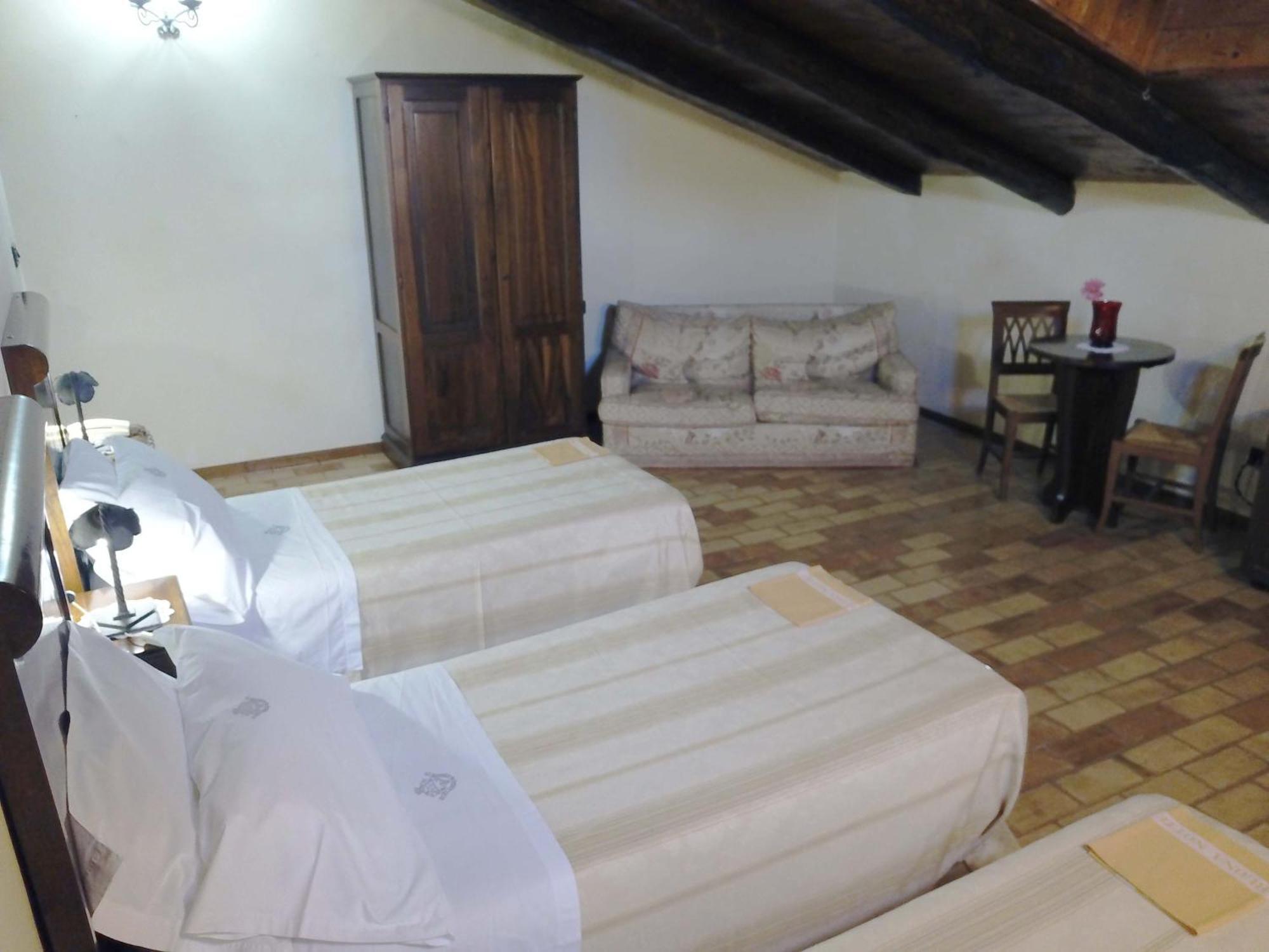 Castello Di Altomonte Otel Dış mekan fotoğraf